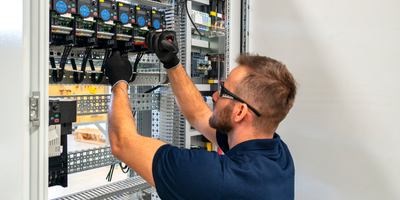 Elektrik Ustalığı: Sadece Bir Meslek Değil, Bir Sanat